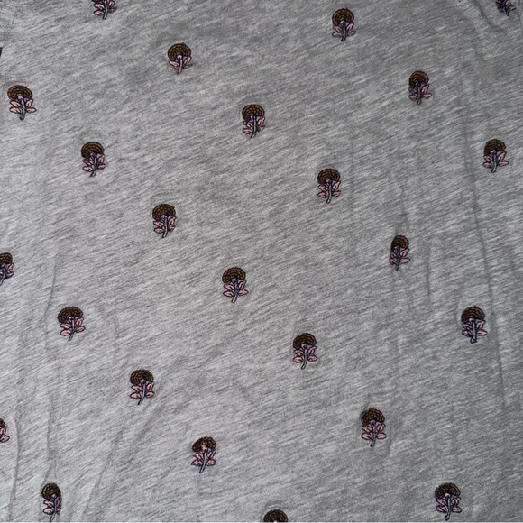 Lucky Brand Gray Short Sleeve T-Shirt with Embroidered Flowers - Picture 3 of 6
